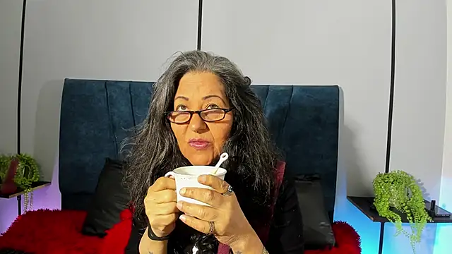Snapshot of Victoriaa_Anderson chatting on June 19, 2026, 2:12 pm Victoriaa Anderson online show from June 19, 2026, 2:12 pm