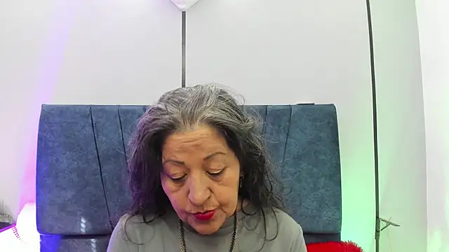 Snapshot of Victoriaa_Anderson chatting on July 14, 2026, 1:39 pm Victoriaa Anderson online show from July 14, 2026, 1:39 pm