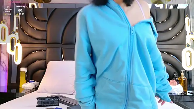 Snapshot of BunnySexyy18 chatting on November 23, 2025, 11:20 am BunnySexyy18 online show from November 23, 2025, 11:20 am