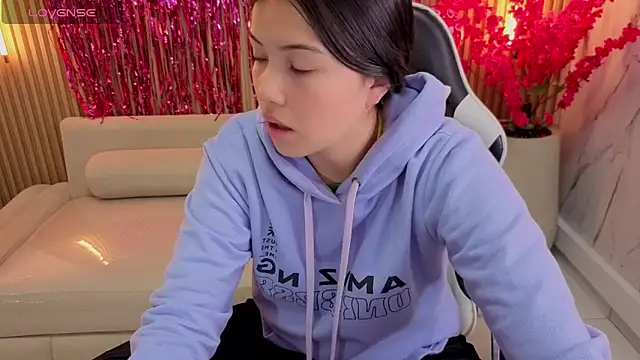 venus velvet tp online show from February 25, 2026, 12:27 pm