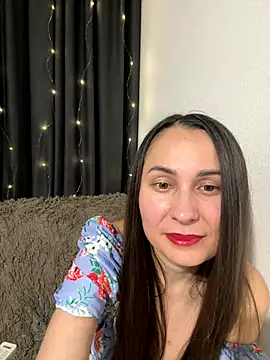 Snapshot of NikaGold7725 chatting on November 20, 2025, 8:42 pm NikaGold7725 online show from November 20, 2025, 8:42 pm