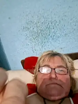 Snapshot of MilaTamila456 chatting on December 5, 2025, 5:44 pm MilaTamila456 online show from December 5, 2025, 5:44 pm