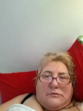 Snapshot of MilaTamila456 chatting on December 16, 2025, 10:08 am MilaTamila456 online show from December 16, 2025, 10:08 am