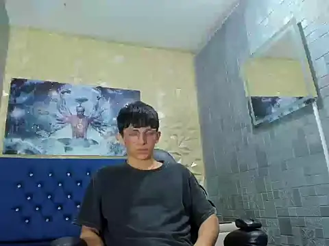 Snapshot of ElanGiraldo chatting on March 6, 2026, 1:00 am ElanGiraldo online show from March 6, 2026, 1:00 am