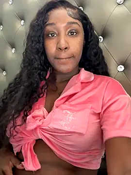 Snapshot of ToyaThick chatting on November 12, 2025, 2:21 pm ToyaThick online show from November 12, 2025, 2:21 pm