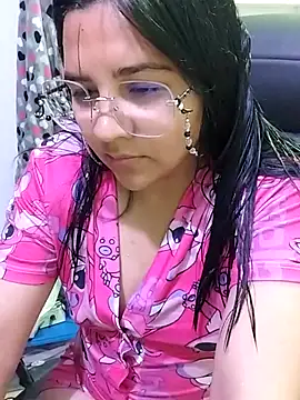 Meganmoonn  online show from November 10, 2025, 12:59 am