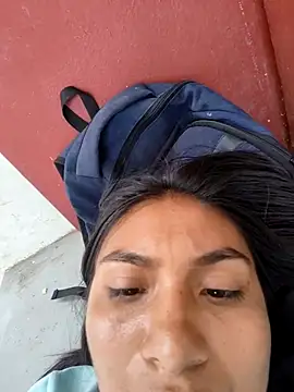 Snapshot of Uvit chatting on December 20, 2025, 3:48 pm Uvit online show from December 20, 2025, 3:48 pm