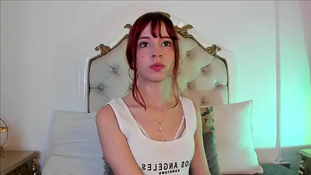 scarlett smith 3 online show from May 2, 2026, 2:17 am