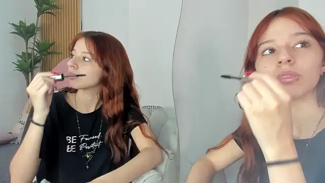 scarlett smith 3 online show from November 25, 2025, 2:56 am