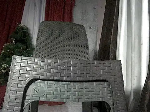 ur hot jenelle online show from December 3, 2025, 2:38 pm