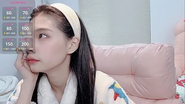 Snapshot of lris-Beauty chatting on February 13, 2026, 6:35 am lris-Beauty online show from February 13, 2026, 6:35 am