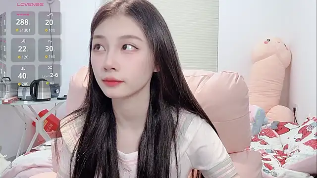 Snapshot of lris-Beauty chatting on February 15, 2026, 6:14 am lris-Beauty online show from February 15, 2026, 6:14 am