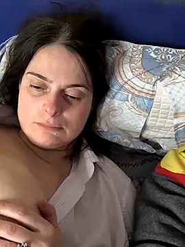 Snapshot of marchigiana chatting on December 3, 2025, 11:04 pm marchigiana online show from December 3, 2025, 11:04 pm