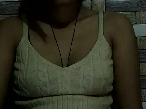 SEXY PRIYA83 online show from February 21, 2026, 1:24 pm