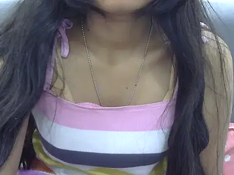 SEXY PRIYA83 online show from December 23, 2025, 6:34 am