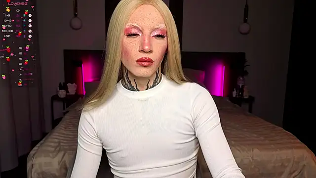 1lola4ka online show from February 8, 2026, 9:01 pm