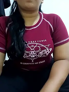 Snapshot of Trisha44 chatting on November 19, 2025, 1:22 pm Trisha44 online show from November 19, 2025, 1:22 pm