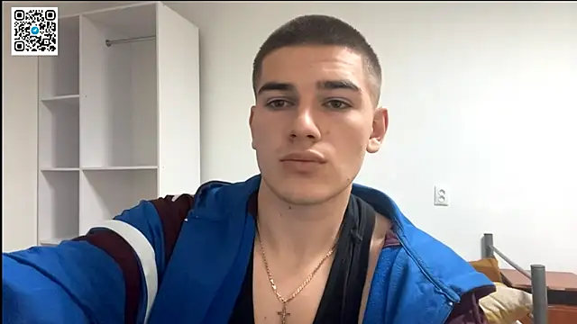 Snapshot of _BarePulse chatting on November 18, 2025, 8:12 pm BarePulse online show from November 18, 2025, 8:12 pm