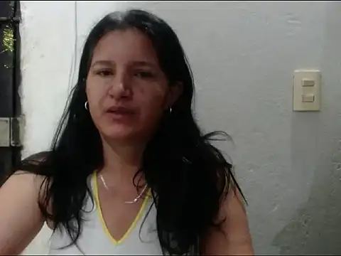 Sra Angelina online show from December 23, 2025, 4:56 am