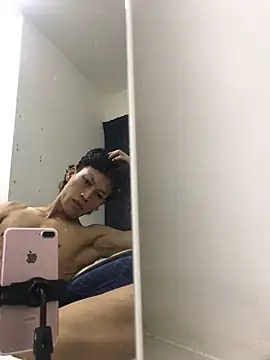 Snapshot of kimbrad chatting on February 23, 2026, 10:49 am kimbrad online show from February 23, 2026, 10:49 am