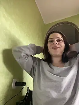 Snapshot of Dona_Mafia chatting on February 5, 2026, 12:01 pm Dona Mafia online show from February 5, 2026, 12:01 pm