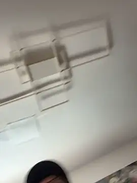 Snapshot of KentishLondoner chatting on March 20, 2026, 3:13 pm KentishLondoner online show from March 20, 2026, 3:13 pm