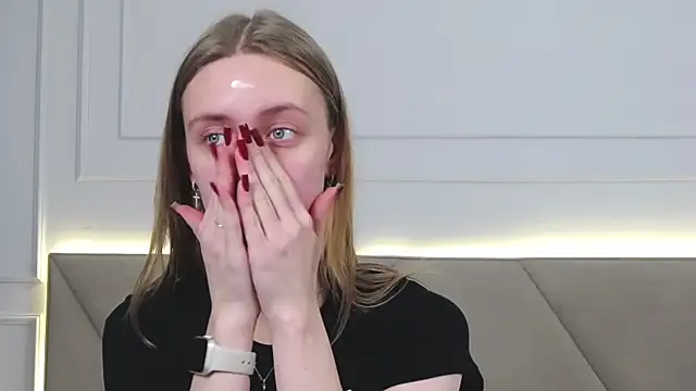 RachaelCute online show from November 17, 2025, 4:27 am