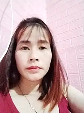 Snapshot of Swan-white123 chatting on November 22, 2025, 6:34 am Swan-white123 online show from November 22, 2025, 6:34 am