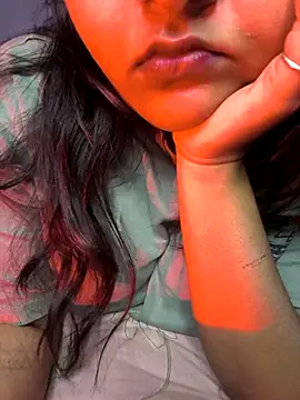 Snapshot of drakezone chatting on March 7, 2026, 1:01 am drakezone online show from March 7, 2026, 1:01 am