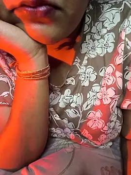 Snapshot of drakezone chatting on March 11, 2026, 1:21 am drakezone online show from March 11, 2026, 1:21 am