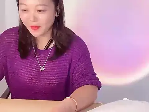 Lydia-Wei online show from November 15, 2025, 3:32 am