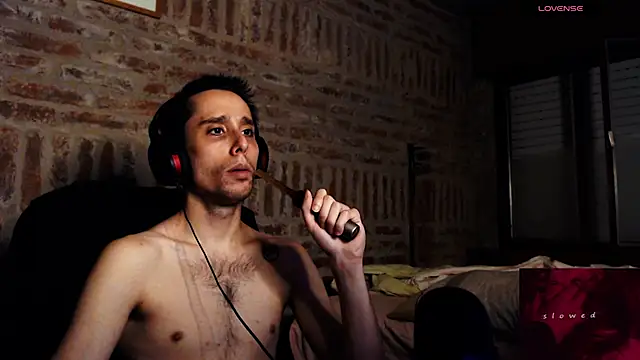 CaramelToy online show from March 13, 2026, 10:37 pm