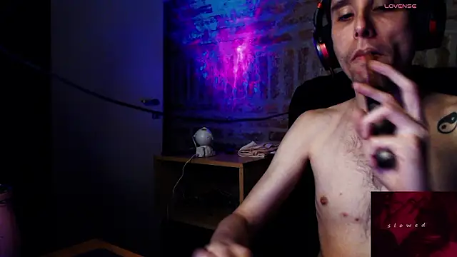 CaramelToy online show from March 7, 2026, 4:19 am