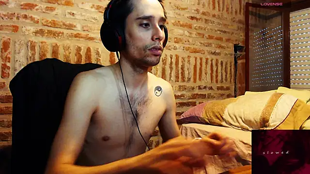 CaramelToy online show from March 17, 2026, 7:50 pm