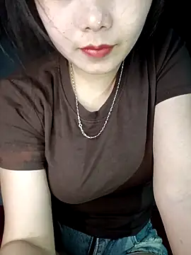 thuy-kieu online show from March 17, 2026, 3:31 am