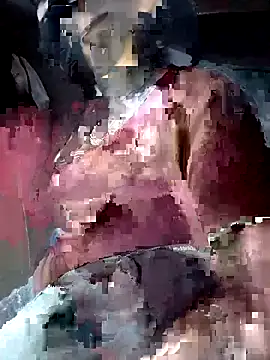 Snapshot of thuy-kieu chatting on December 1, 2025, 8:26 am thuy-kieu online show from December 1, 2025, 8:26 am