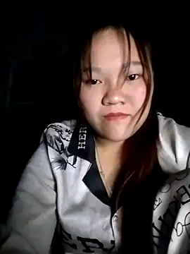 Snapshot of m-mbae chatting on March 17, 2026, 12:35 am m-mbae online show from March 17, 2026, 12:35 am