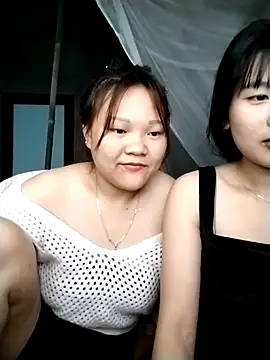 Snapshot of m-mbae chatting on March 20, 2026, 6:36 am m-mbae online show from March 20, 2026, 6:36 am