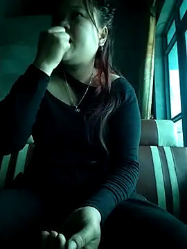 Snapshot of m-mbae chatting on February 21, 2026, 12:45 am m-mbae online show from February 21, 2026, 12:45 am