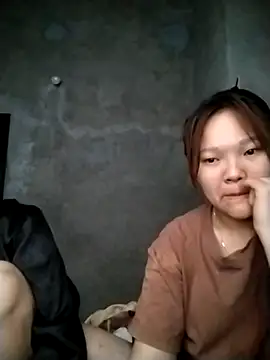 Snapshot of m-mbae chatting on April 1, 2026, 8:26 am m-mbae online show from April 1, 2026, 8:26 am