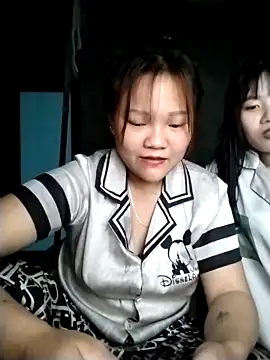 Snapshot of m-mbae chatting on March 19, 2026, 12:54 am m-mbae online show from March 19, 2026, 12:54 am