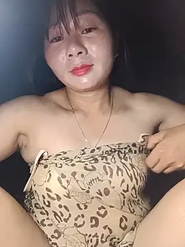 Snapshot of vangkt-cute chatting on June 29, 2026, 7:24 pm vangkt-cute online show from June 29, 2026, 7:24 pm