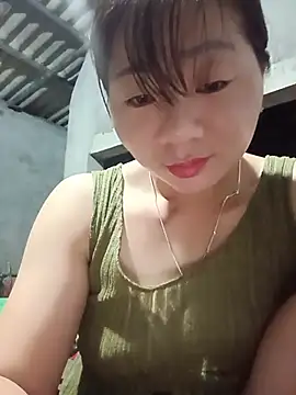 Snapshot of vangkt-cute chatting on July 5, 2026, 9:10 pm vangkt-cute online show from July 5, 2026, 9:10 pm