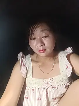 Snapshot of vangkt-cute chatting on July 9, 2026, 8:08 pm vangkt-cute online show from July 9, 2026, 8:08 pm