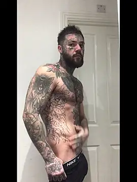 Snapshot of magicmichaell chatting on December 1, 2025, 8:37 am magicmichaell online show from December 1, 2025, 8:37 am