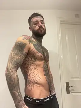 Snapshot of magicmichaell chatting on November 23, 2025, 1:21 pm magicmichaell online show from November 23, 2025, 1:21 pm