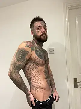 Snapshot of magicmichaell chatting on November 24, 2025, 1:00 pm magicmichaell online show from November 24, 2025, 1:00 pm