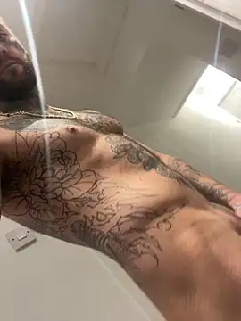 Snapshot of magicmichaell chatting on November 10, 2025, 1:27 pm magicmichaell online show from November 10, 2025, 1:27 pm