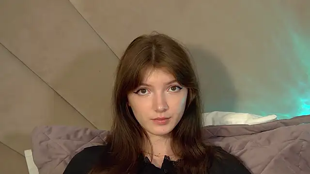 SophiaProve online show from April 21, 2026, 1:42 am