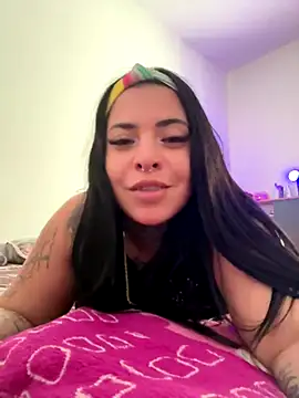 annycavalona online show from November 11, 2025, 8:03 pm